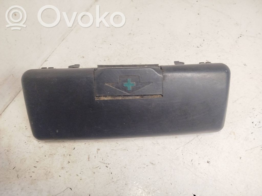 BMW 5 E39 First aid kit 
