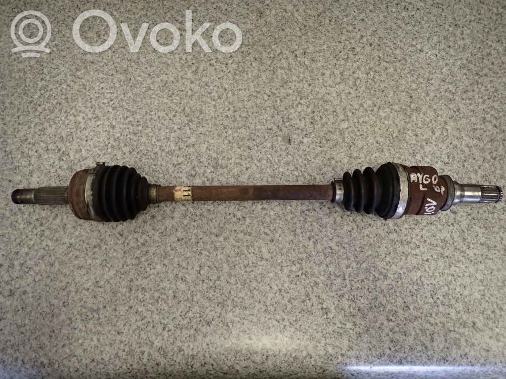 Toyota Aygo AB10 Priekinis pusašis 
