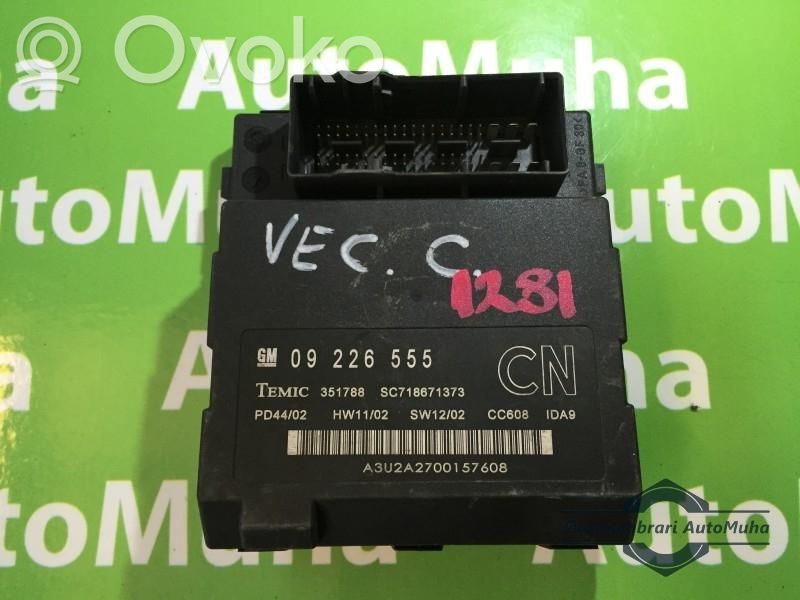 Opel Vectra C Fuse module 