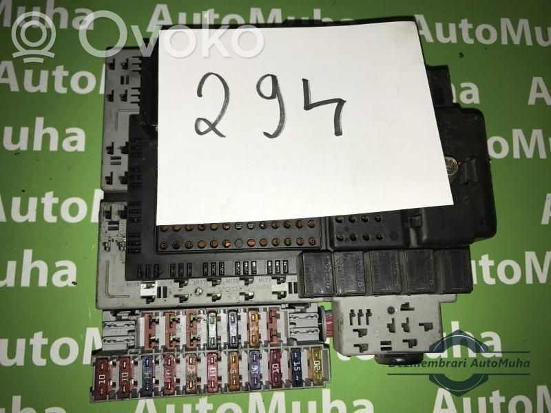 Volvo S60 Fuse module 