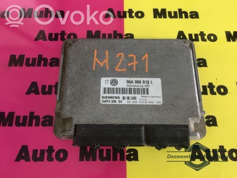 Engine control unit/module ECU   06A906019L,5WP439604