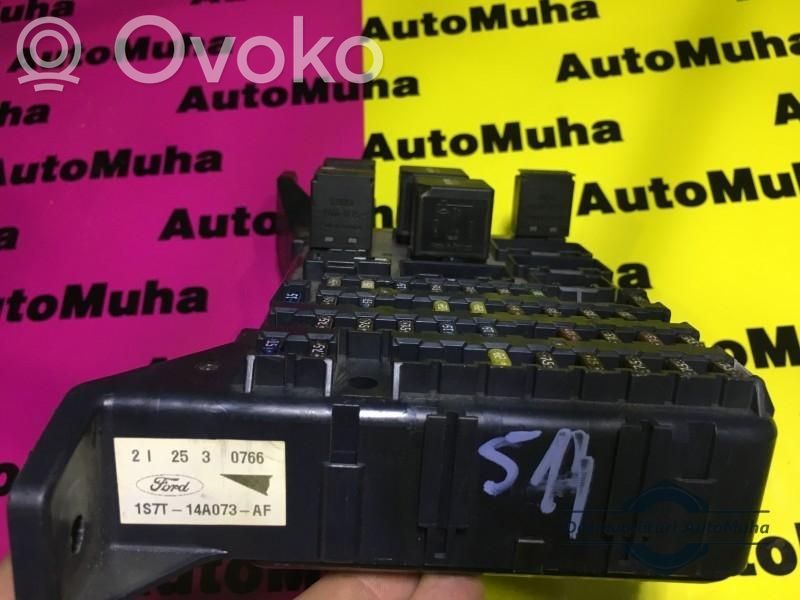 Ford Mondeo Mk III Fuse module 