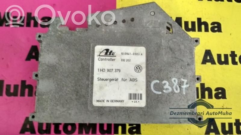 Volkswagen Golf III ABS Pump 