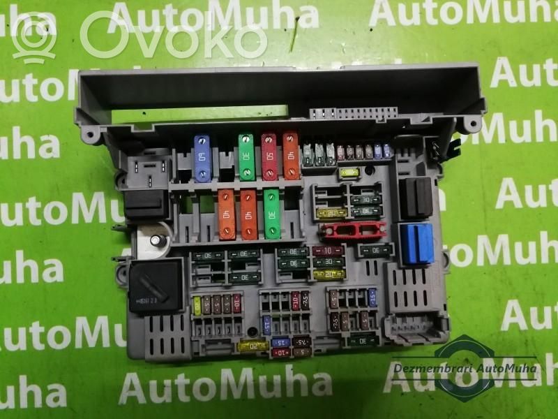 BMW 1 E81 E87 Fuse module 