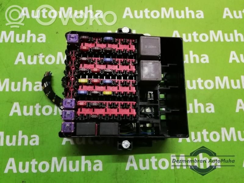 Fuse module   016702121,8L70496,8V5114A175AA,8V5T14A005GUD,EET1E12105913000