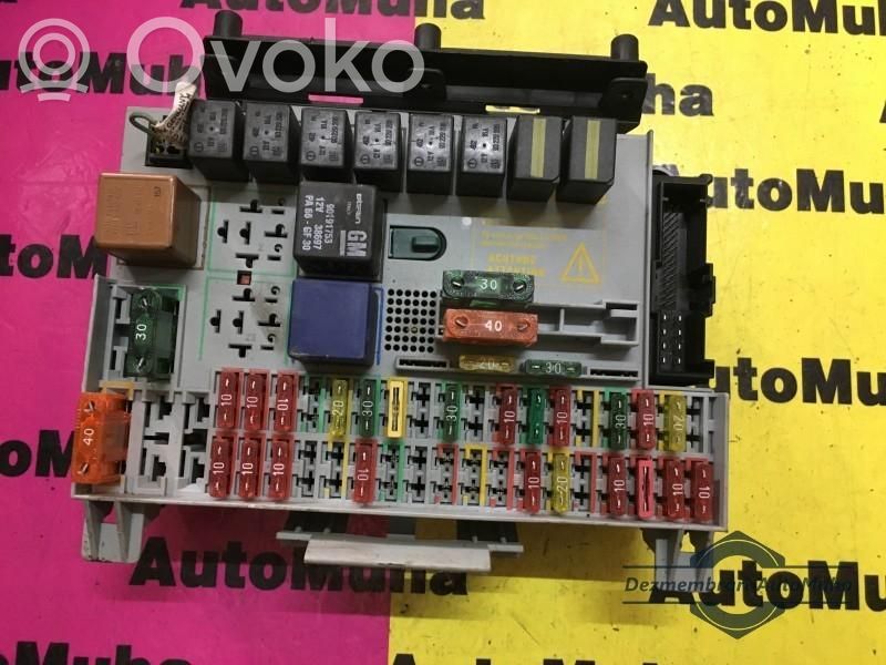 Opel Vectra B Fuse module 