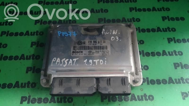 Volkswagen PASSAT B5.5 Engine control unit/module ECU 