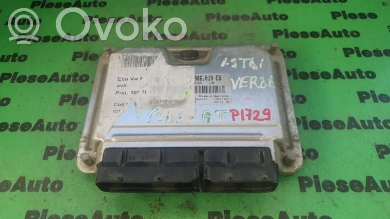 Volkswagen PASSAT B5.5 Engine control unit/module ECU 