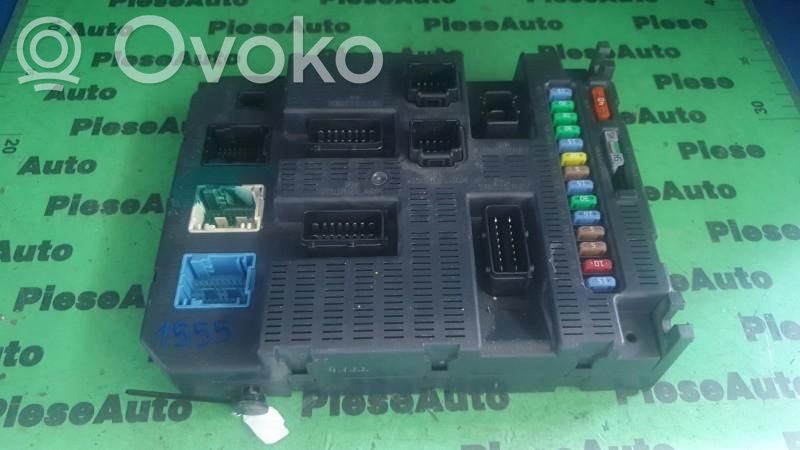 Peugeot 206 Módulo de fusible 