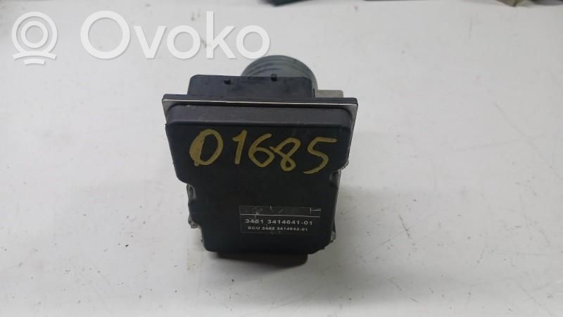 BMW X3 E83 ABS Pump 