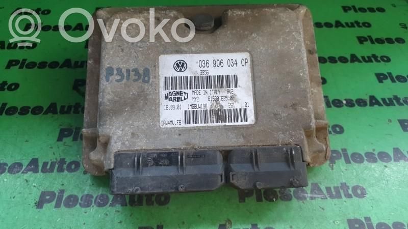 Volkswagen Golf IV Komputer / Sterownik ECU silnika 