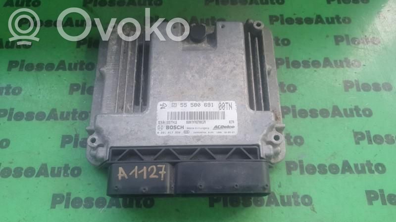Unidad de control/módulo ECU del motor   0281017950,55580691