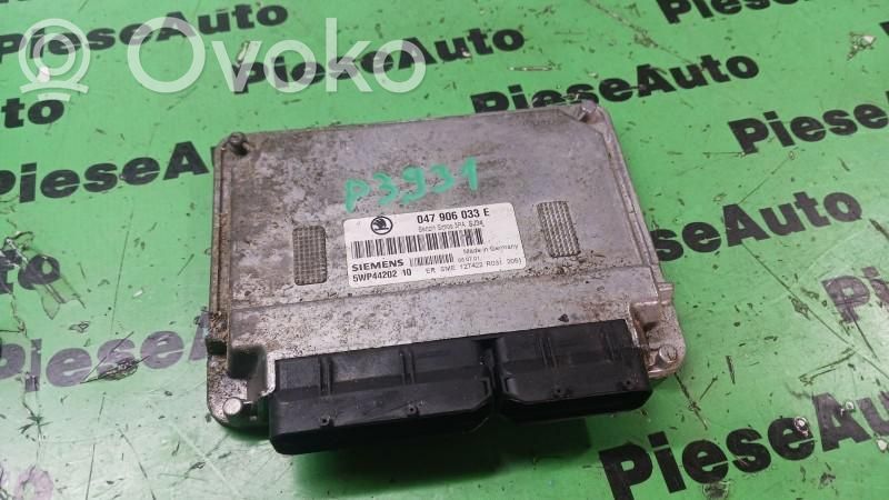 Engine control unit/module ECU   047906033E,5WP4420210