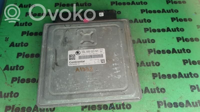 Engine control unit/module ECU   03L906023NH,5WP42930AA
