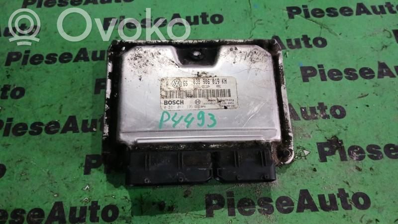 Engine control unit/module ECU   0281011195,038906019KH