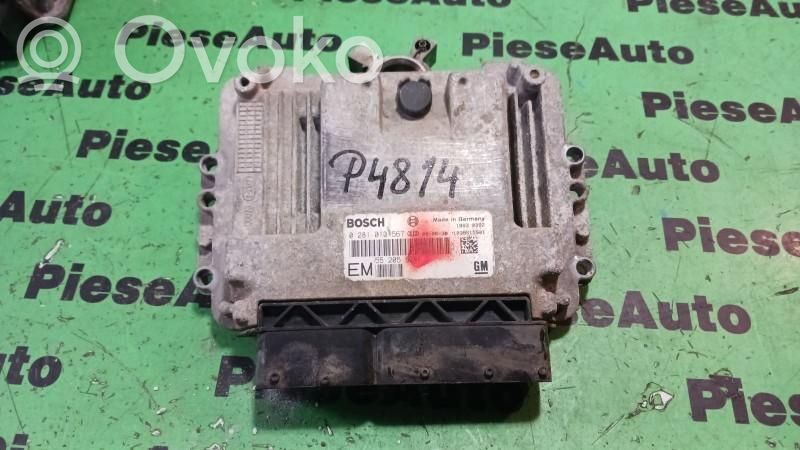 Opel Zafira B Engine control unit/module ECU 