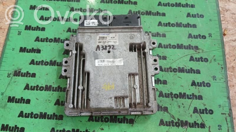 Hyundai i30 Engine control unit/module ECU 
