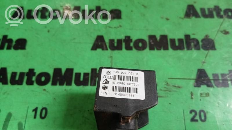 Volkswagen Golf IV Sensor ESP de aceleración de frecuencia del intermitente 