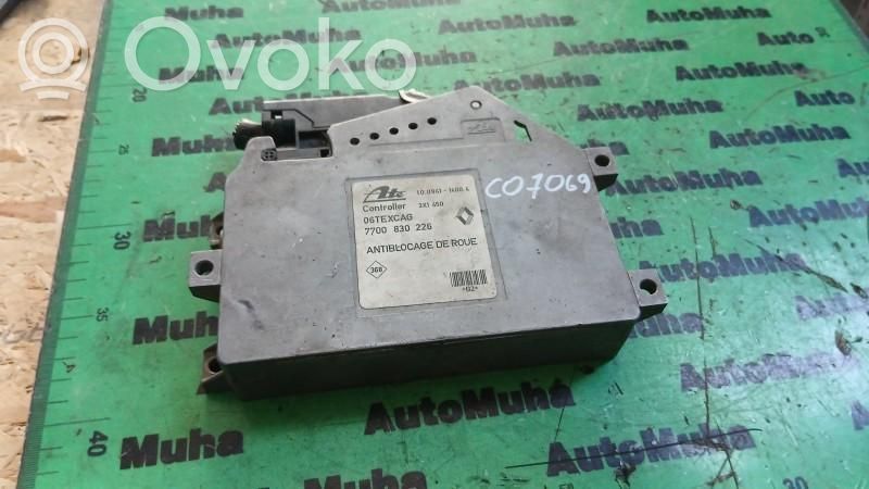 Renault Twingo I Comfort/convenience module 