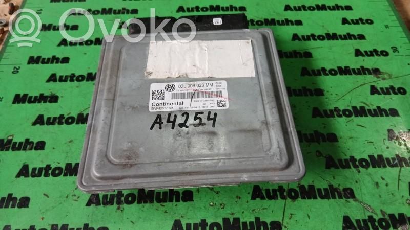 Volkswagen Golf VI Engine control unit/module ECU 