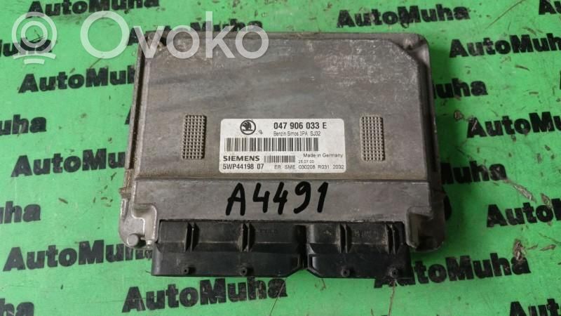 Skoda Fabia Mk1 (6Y) Engine control unit/module ECU 