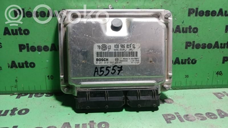 Audi A4 S4 B6 8E 8H Unité de commande, module ECU de moteur 