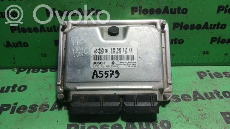 Volkswagen PASSAT B5.5 Unitate control motor/modul ECU 
