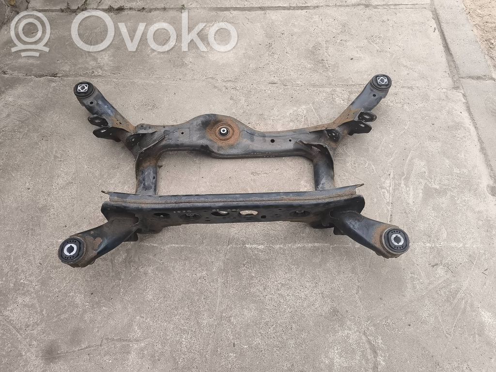 Audi A7 S7 4G Galinis traversas 