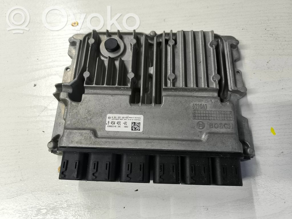 BMW 5 G30 G31 G38 Engine control unit/module 