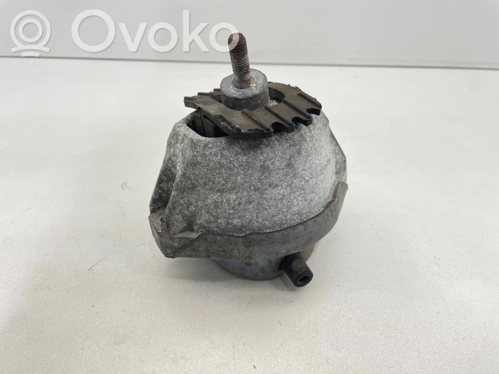 BMW 5 E60 E61 Engine mount bracket 