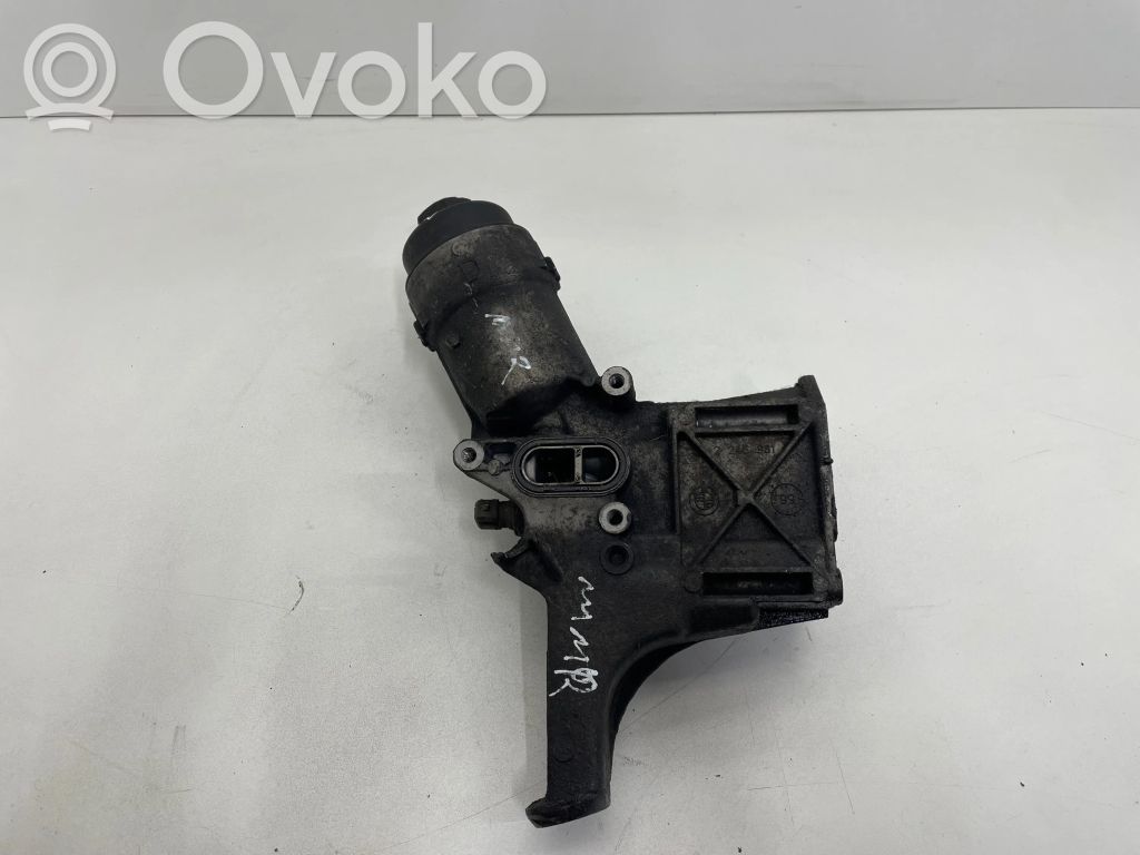 Oil filter mounting bracket   2246981