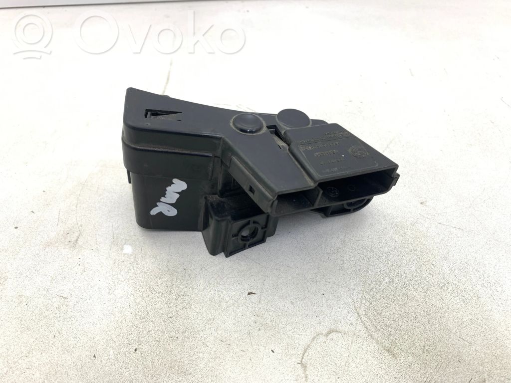 Fuse   8385165,61138387573,10688710,8387573