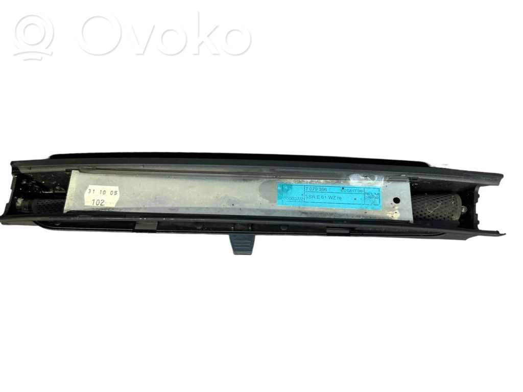 BMW 5 E60 E61 Aizmugurē logu aizkars 