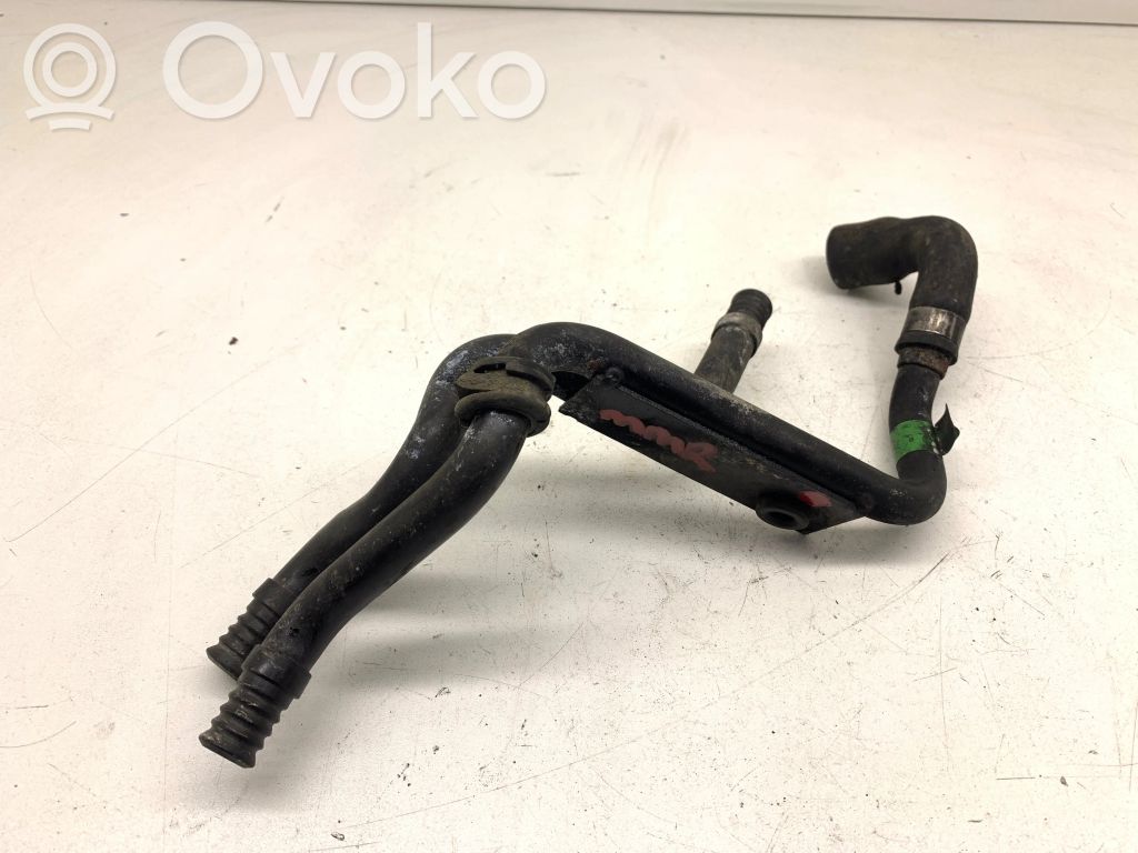 BMW 5 E39 Engine coolant pipe/hose 