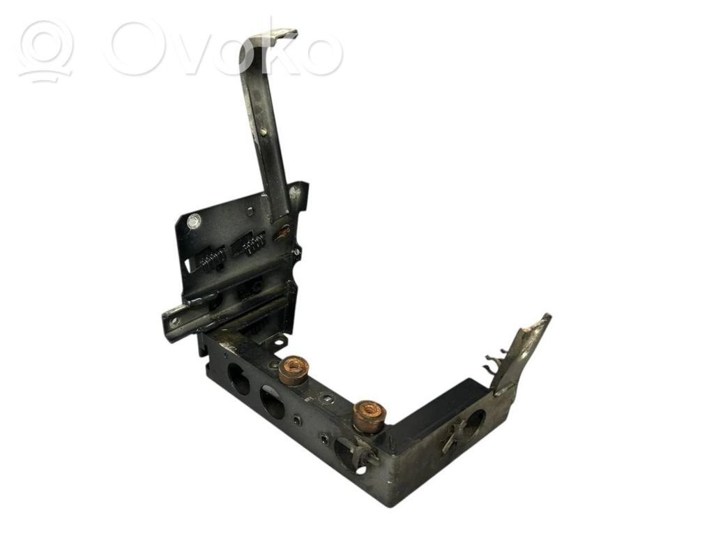 Front bumper mounting bracket   4D0807254,4D0821138F