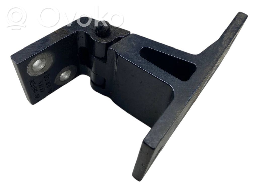 Front door upper hinge   4D0831401