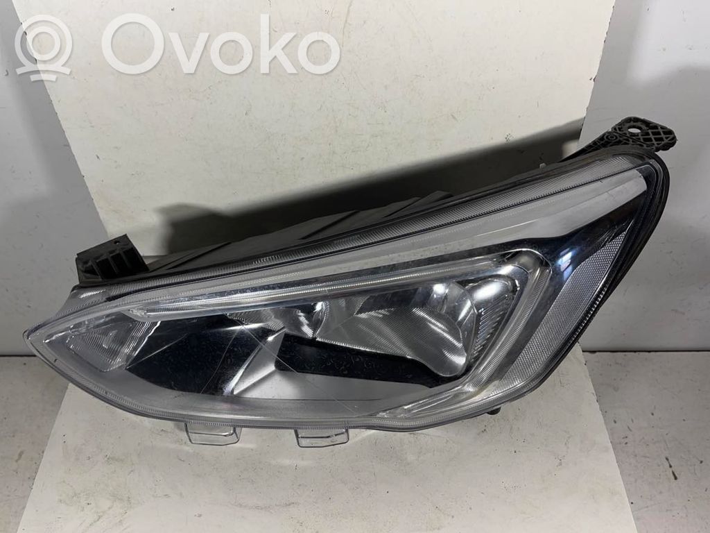 Ford Focus Headlight/headlamp 