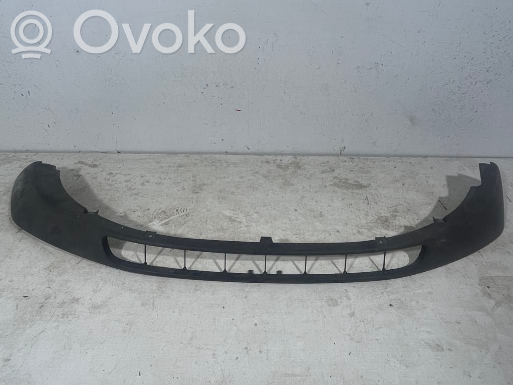 Ford Focus Front bumper lip 