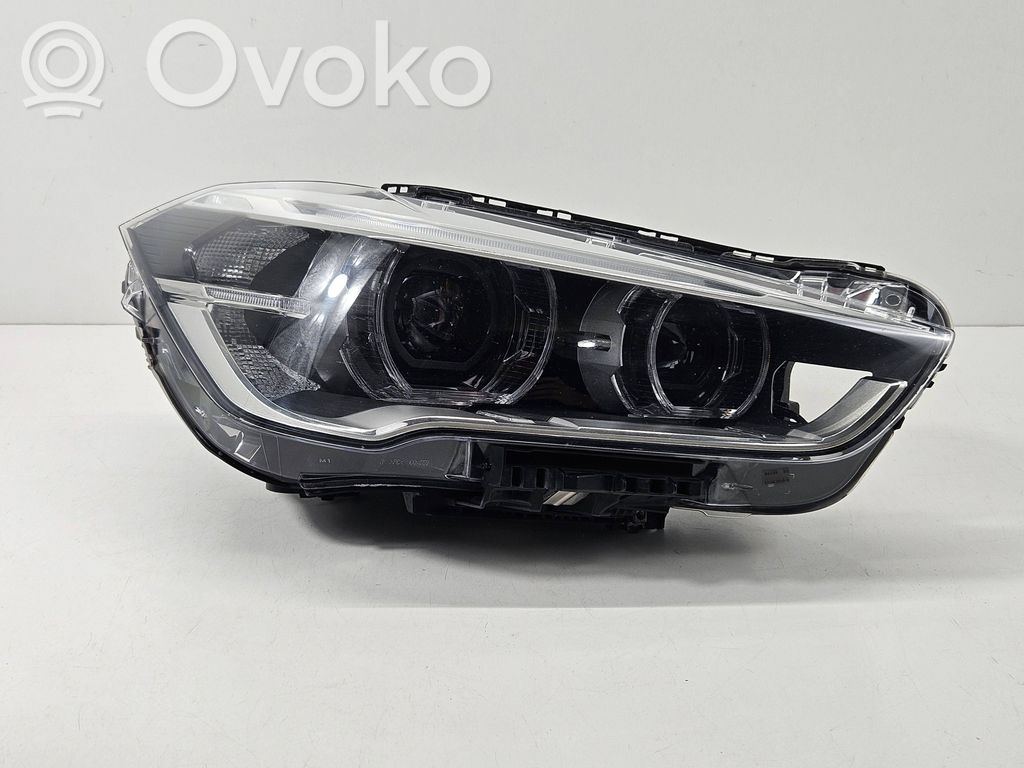 BMW X1 F48 F49 Lampa przednia 
