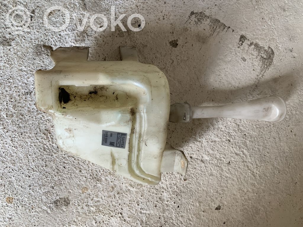 Nissan Primera Langų skysčio bakelis 