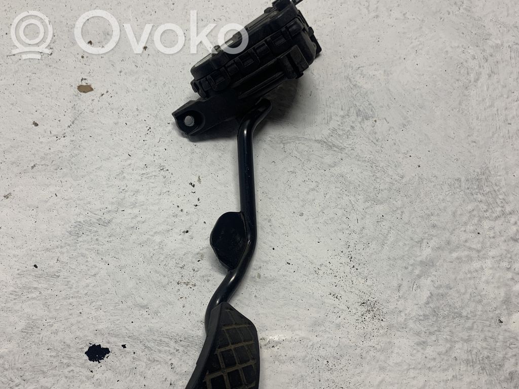 Volkswagen PASSAT B5.5 Accelerator throttle pedal 