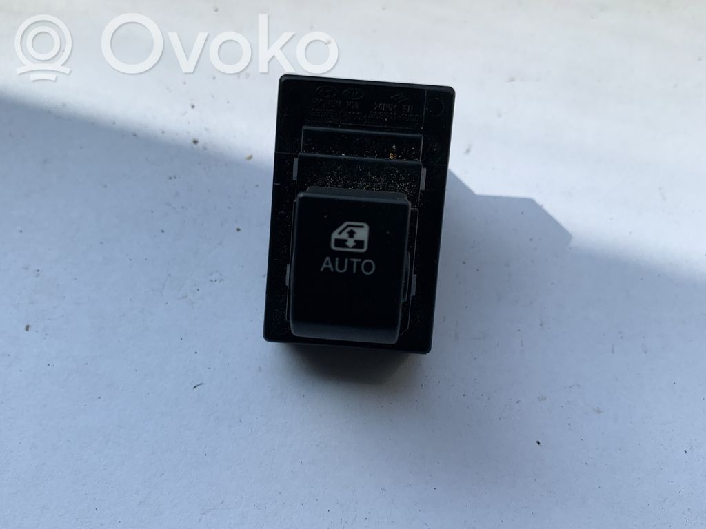 KIA Ceed Electric window control switch 