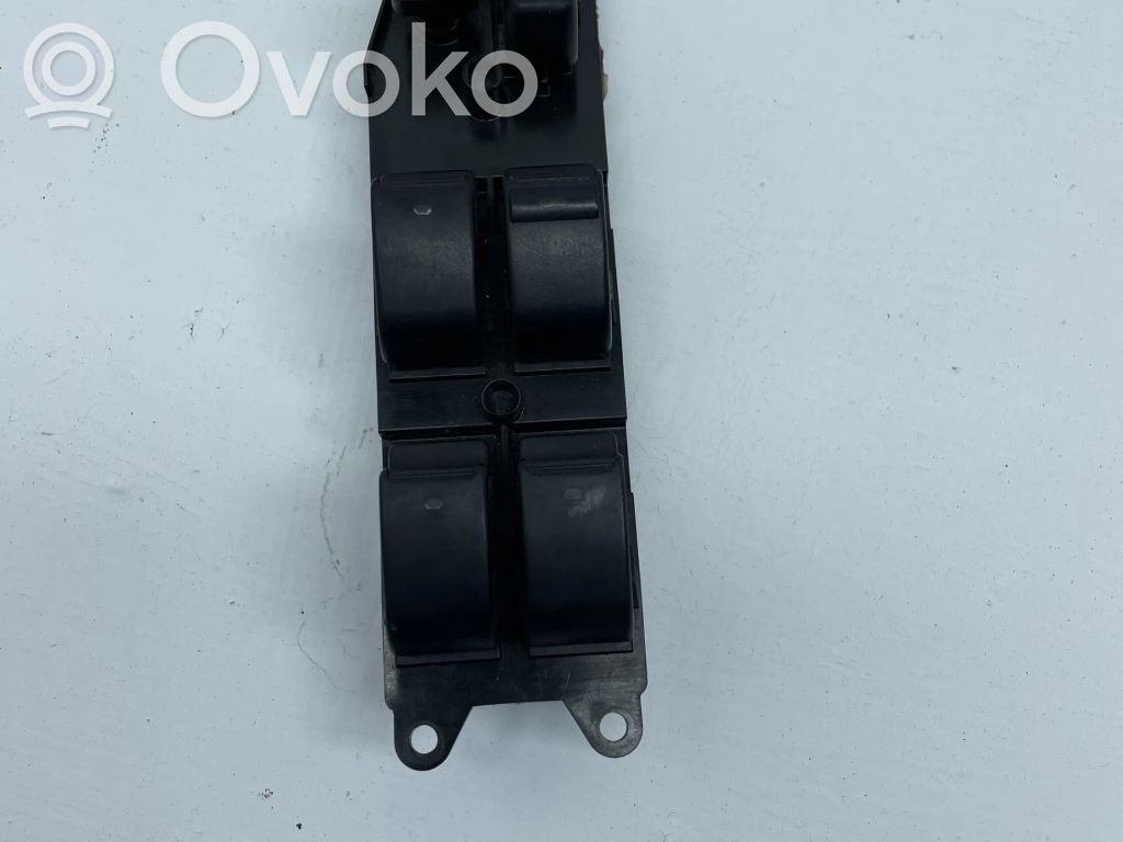 Toyota Corolla Verso AR10 Electric window control switch 