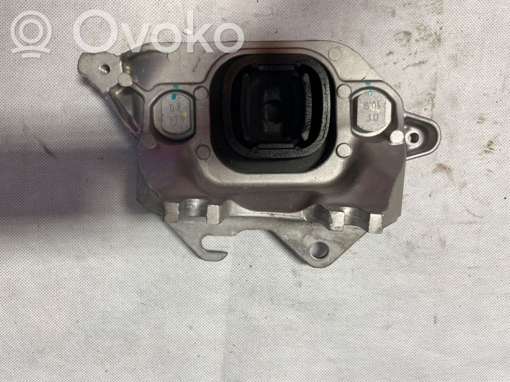 Renault Arkana Gearbox mount 