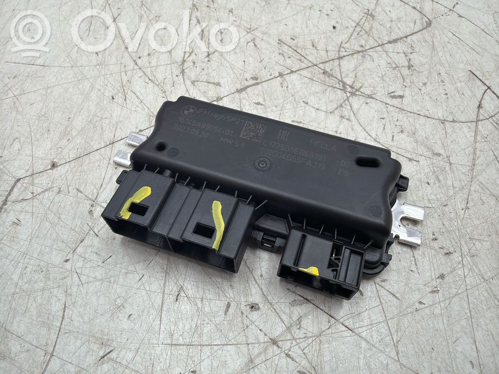 BMW XM Fuel pump relay 