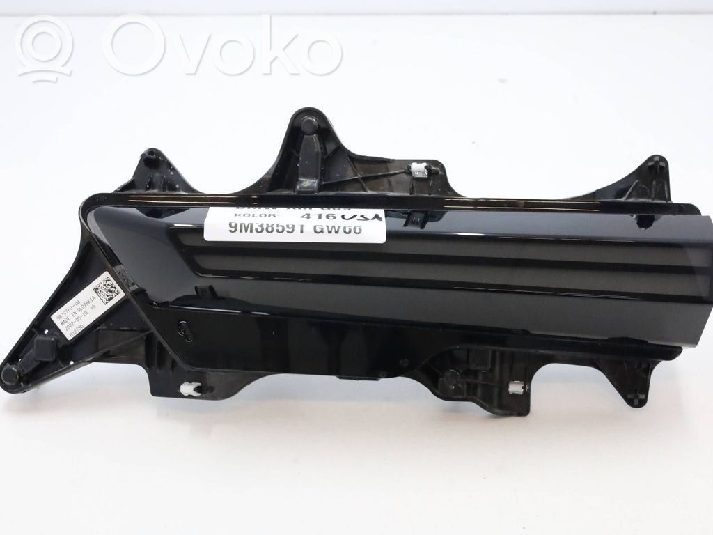 BMW XM Lampy tylnej klapy bagażnika 