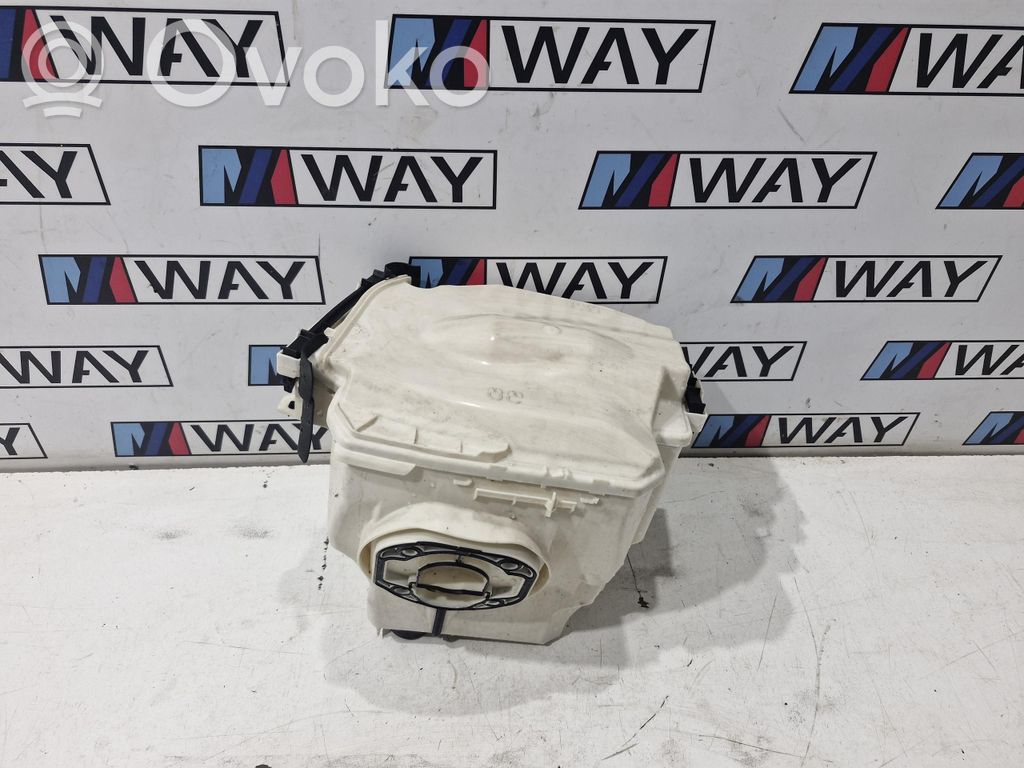 BMW 1 E81 E87 Fuse box cover 