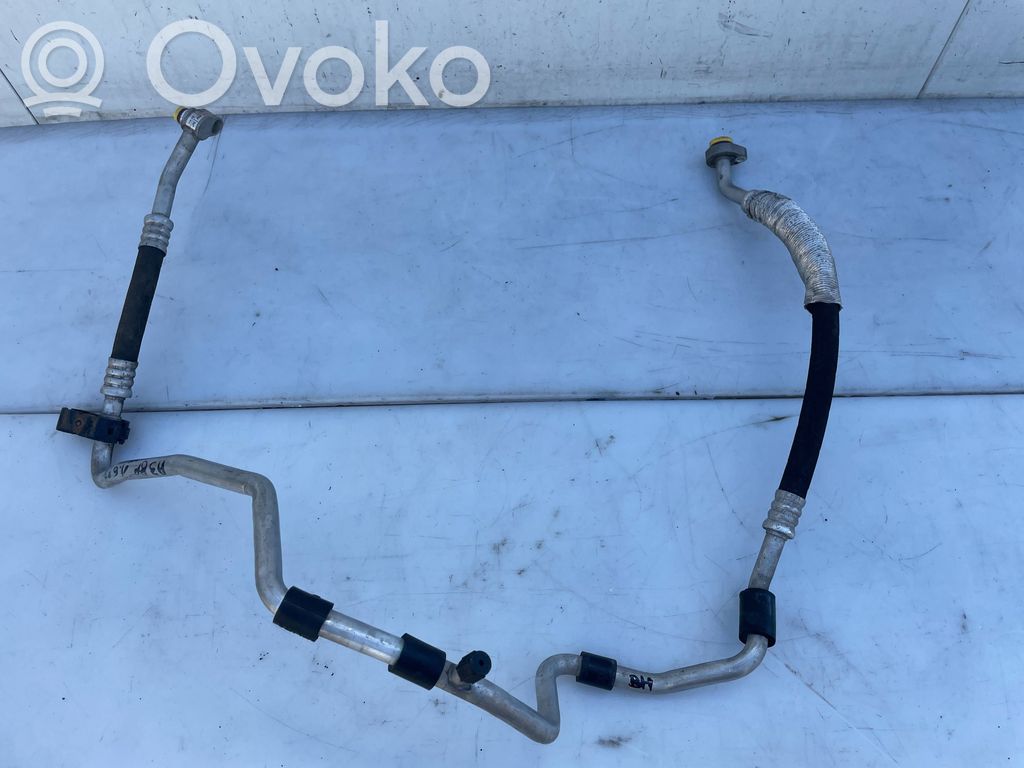 Volkswagen Golf V Ilmastointilaitteen putki (A/C) 