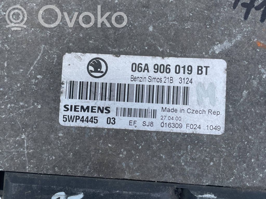 Skoda Octavia Mk1 (1U) Engine control unit/module 