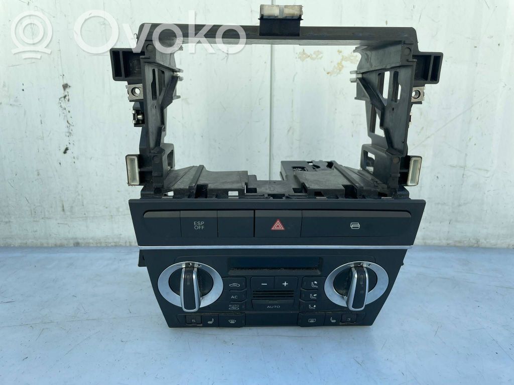 Audi A3 S3 A3 Sportback 8P Rămă unitate radio/GPS 